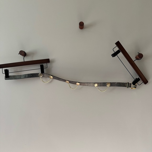 LEATHEROCK LEATHER BLACK & METALLIC SNAKESKIN PRINT CHAIN BELT GOLD HARDWARE - Picture 8 of 12